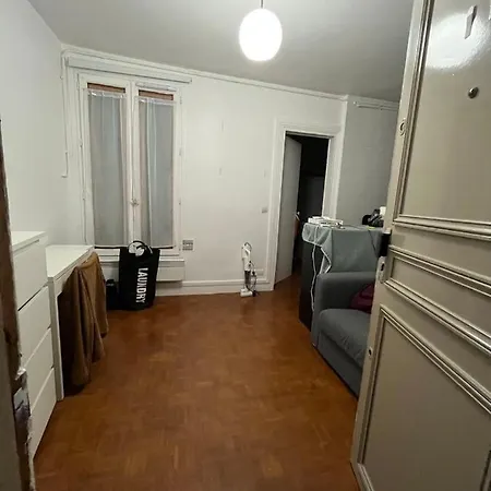 Cozy Little In Paris
